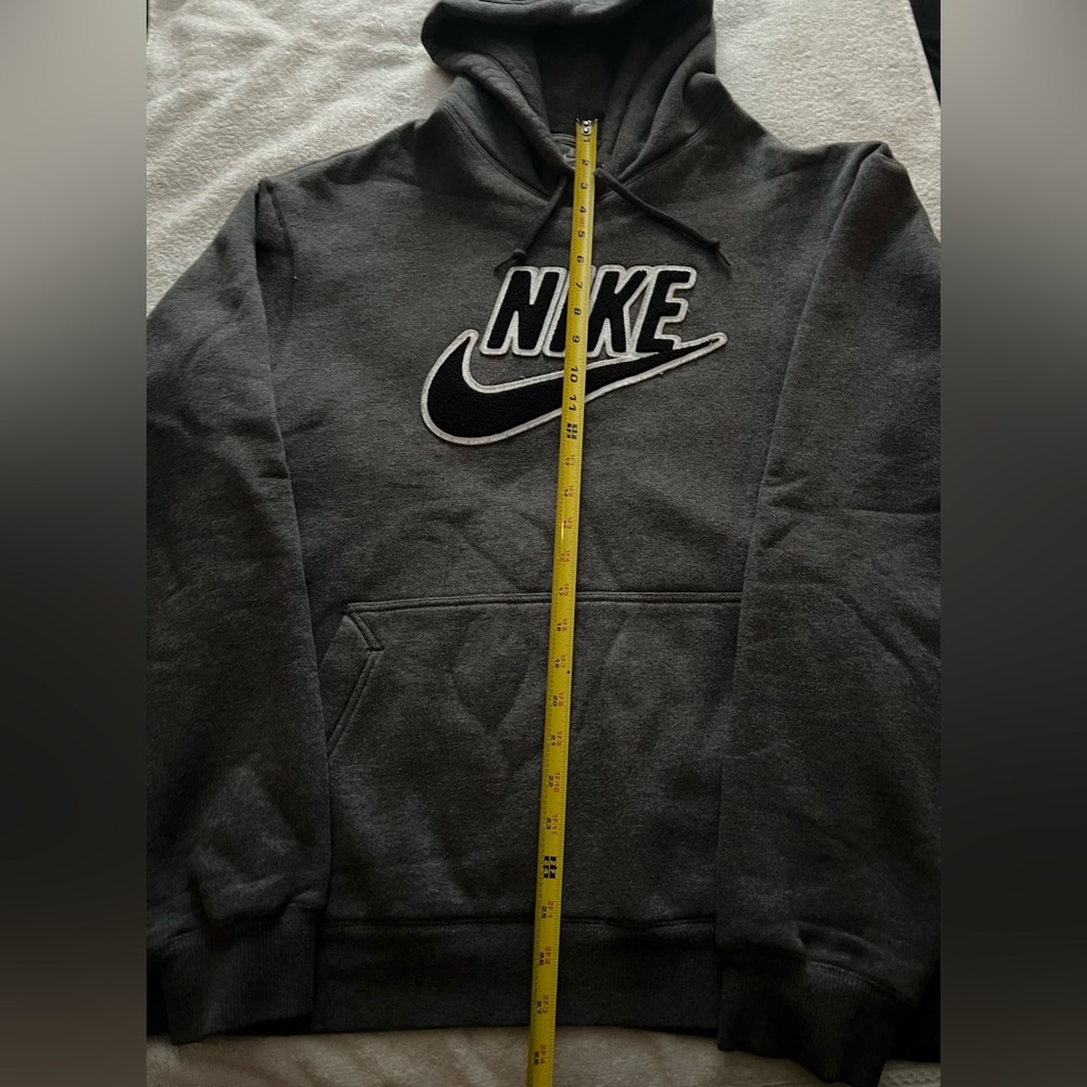 Men’s Nike Hooded Sweatshirt, Gray, Size XL, Pre-Owned Excellent Used Condition - Picture 7 of 13